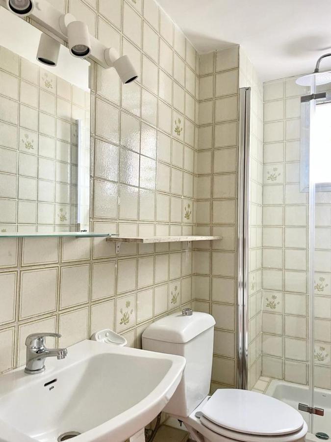 Luminoso Apartamento Frente Al Mar Con Piscina Росес Екстериор снимка